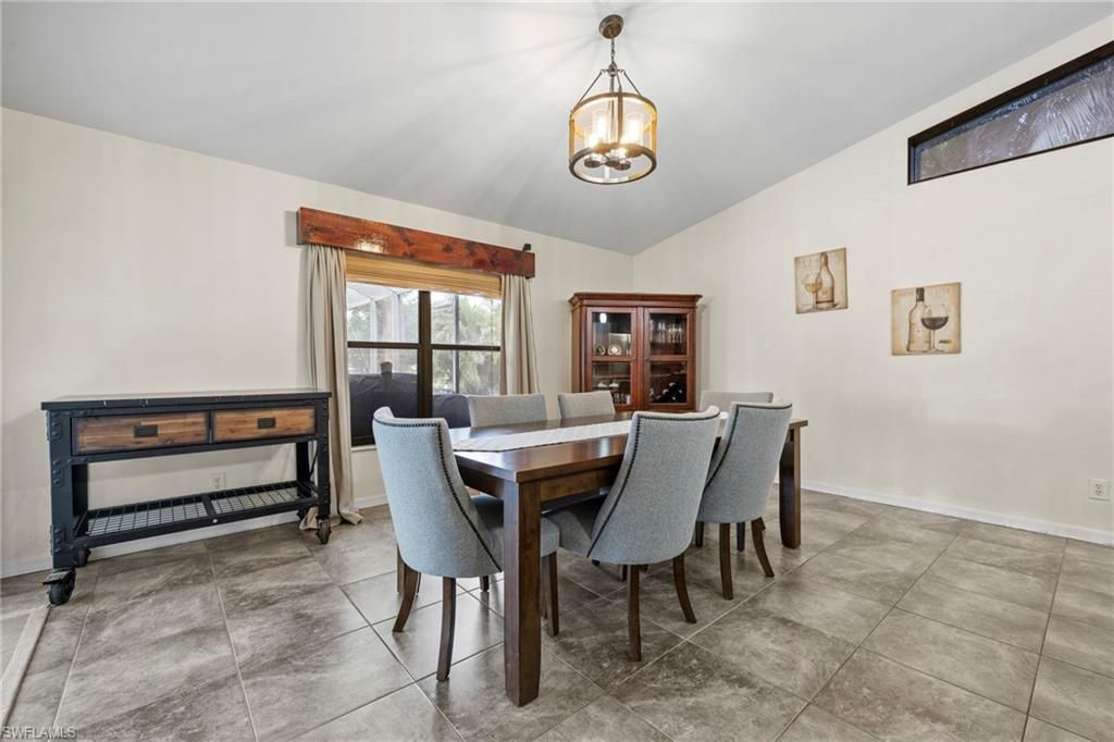 Dining room, Interior, Pendant Lights