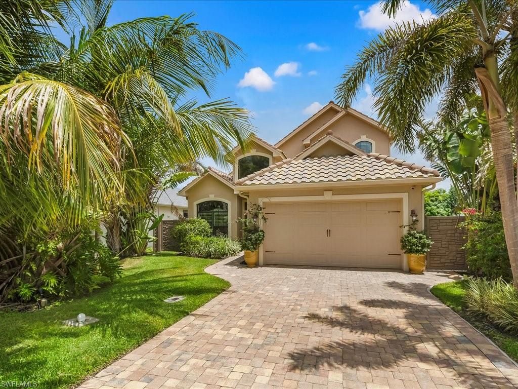 Attached, Backyard, Exterior, Facade, Mediterranean