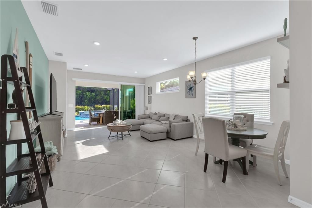 Chandelier, Dining room, Interior, Living room, Recessed Lighting