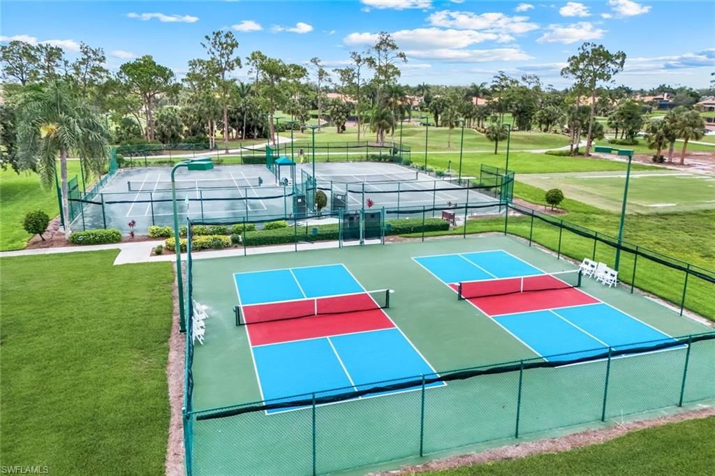 Exterior, Tennis Courts