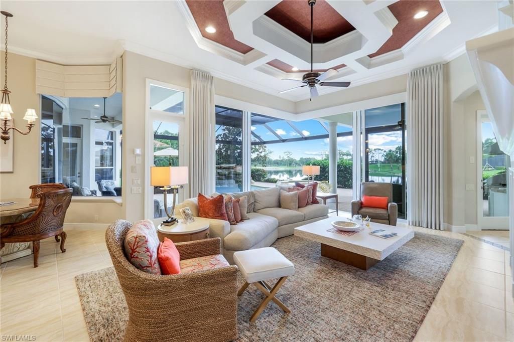 Dining room, Interior, Living room, Pendant Lights, Recessed Lighting