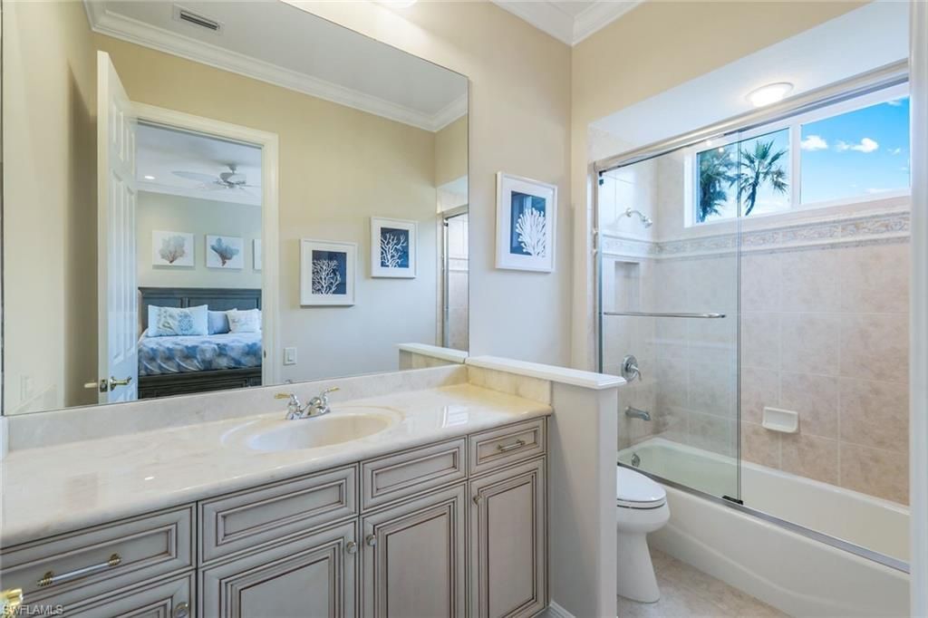 Bathroom, Bedroom, Glass Shower, Interior, Recessed Lighting