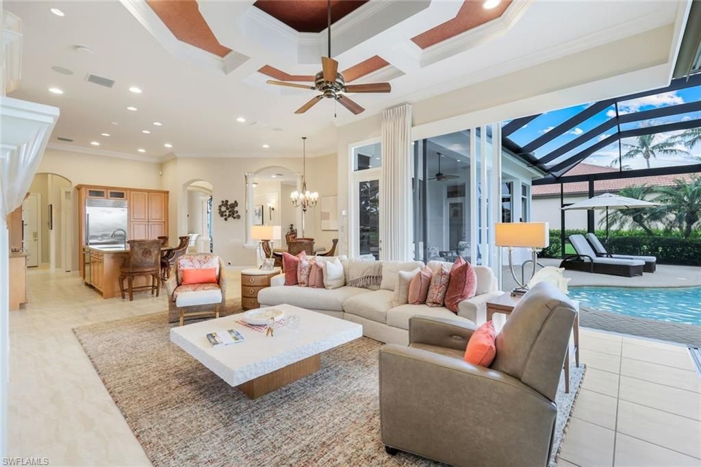 Chandelier, Dining room, Interior, Kitchen, Living room, Recessed Lighting