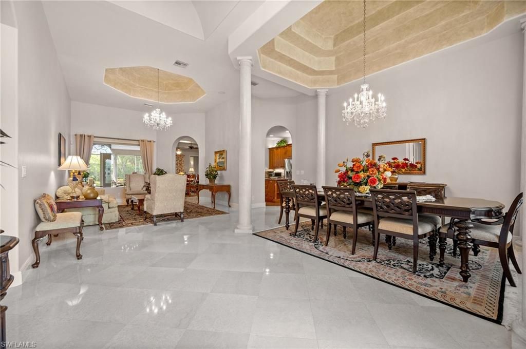 Chandelier, Dining room, Interior, Living room