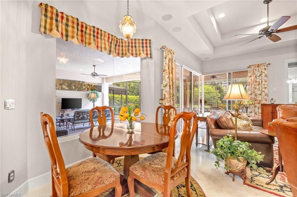 Dining room, Interior, Pendant Lights, Recessed Lighting