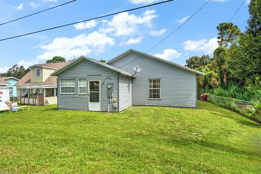 Backyard, Exterior