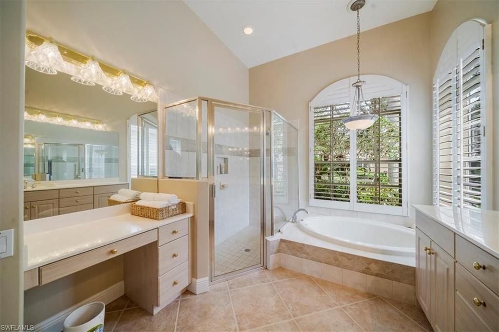 Bathroom, Glass Shower, Interior, Pendant Lights, Recessed Lighting