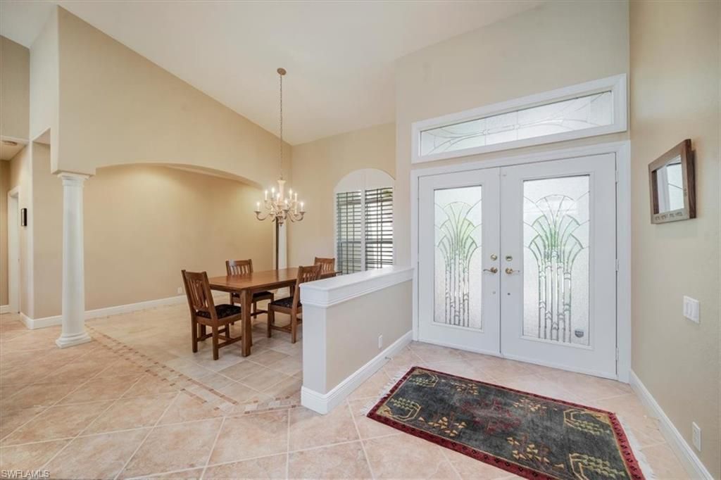Chandelier, Dining room, Interior, Pendant Lights