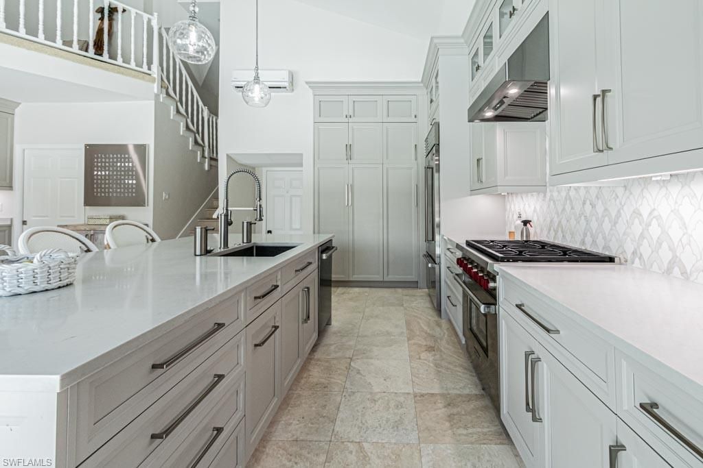 Interior, Kitchen, Pendant Lights, Stainless Steel Appliances