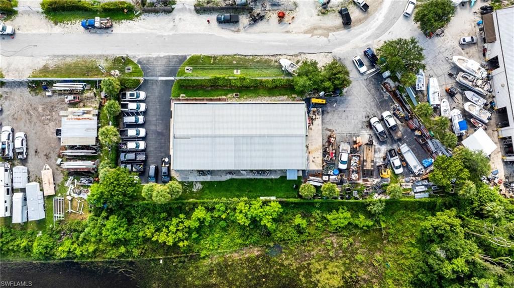 Exterior, Drone