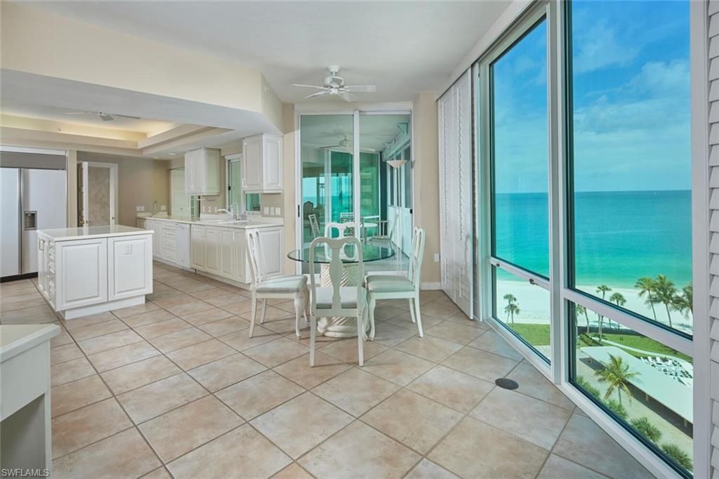 Dining room, Interior, Kitchen, Recessed Lighting, Water