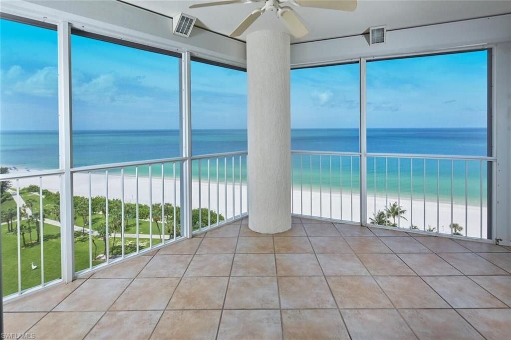 Interior, Sun Room, Water