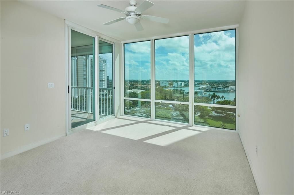 Empty room, Interior, Sun Room, Water