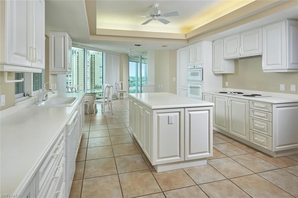 Dining room, Interior, Kitchen, Recessed Lighting