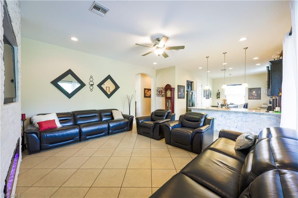 Interior, Kitchen, Living room, Pendant Lights, Recessed Lighting