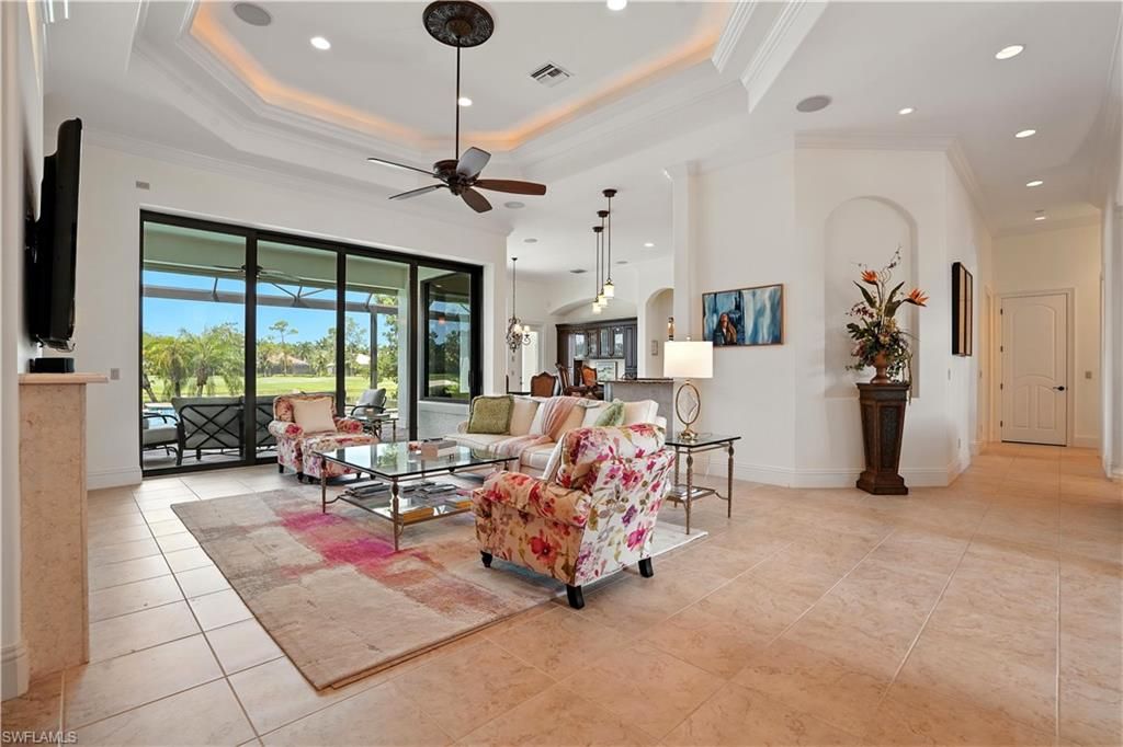 Interior, Living room, Pendant Lights, Recessed Lighting
