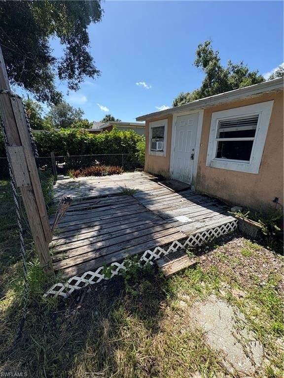 Backyard, Exterior