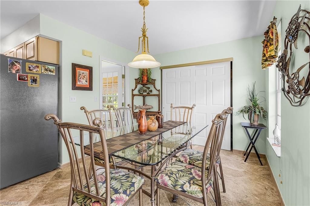 Dining room, Interior, Pendant Lights