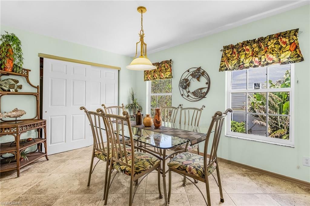 Dining room, Interior, Pendant Lights