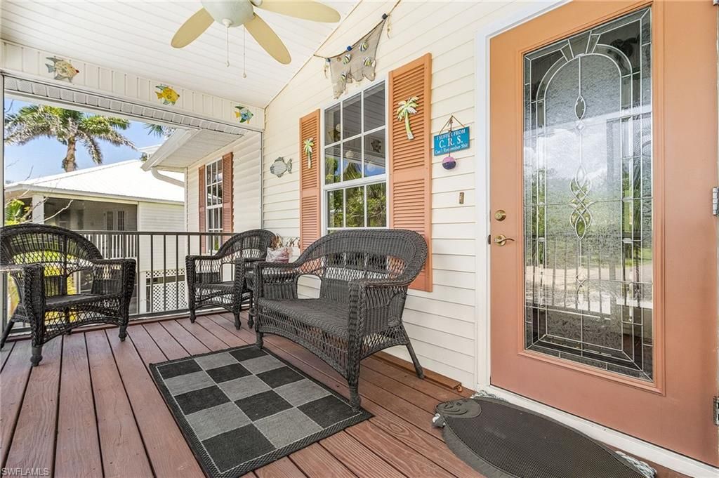 Exterior, Wood Texture Flooring