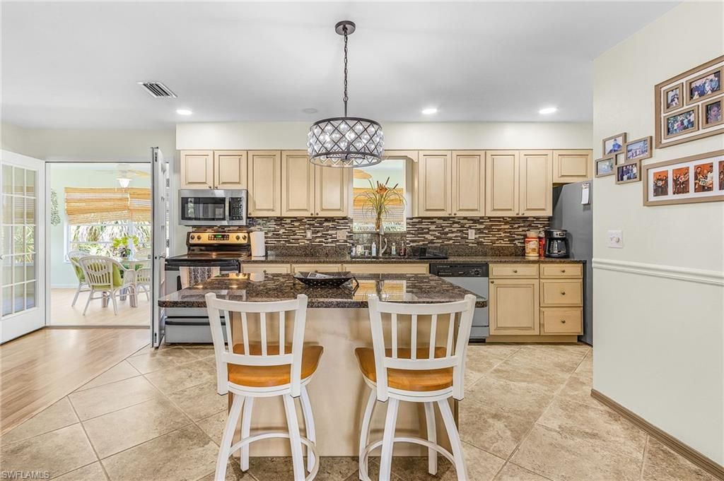 Interior, Kitchen, Pendant Lights, Recessed Lighting