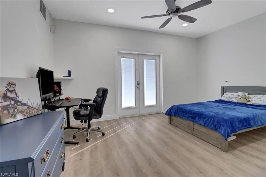 Bedroom, Home Office, Interior, Recessed Lighting, Wood Texture Flooring