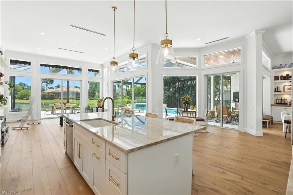 Dining room, Interior, Kitchen, Pendant Lights, Recessed Lighting, Wood Texture Flooring