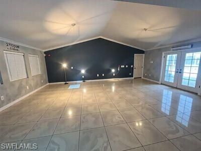 Dining room, Interior, Living room, Pendant Lights