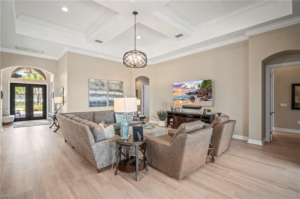 Interior, Living room, Pendant Lights, Recessed Lighting, Wood Texture Flooring