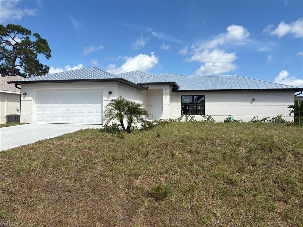 Attached, Backyard, Exterior, Facade, Ranch