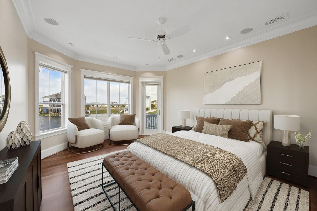 Bedroom, Interior, Recessed Lighting, Wood Texture Flooring