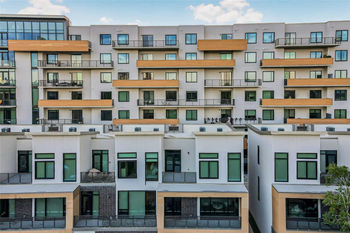 Exterior, Facade, Condo Building