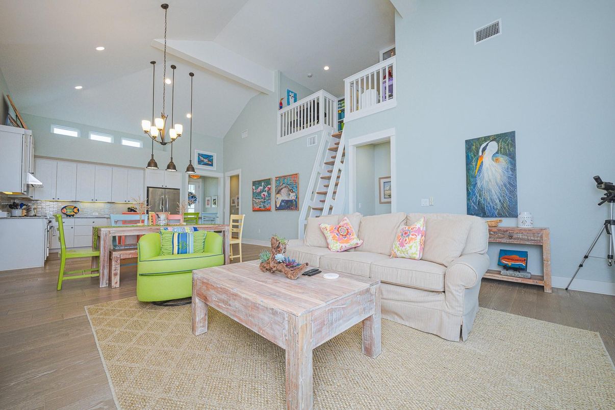 Interior, Kitchen, Living room, Pendant Lights, Recessed Lighting, Wood Texture Flooring
