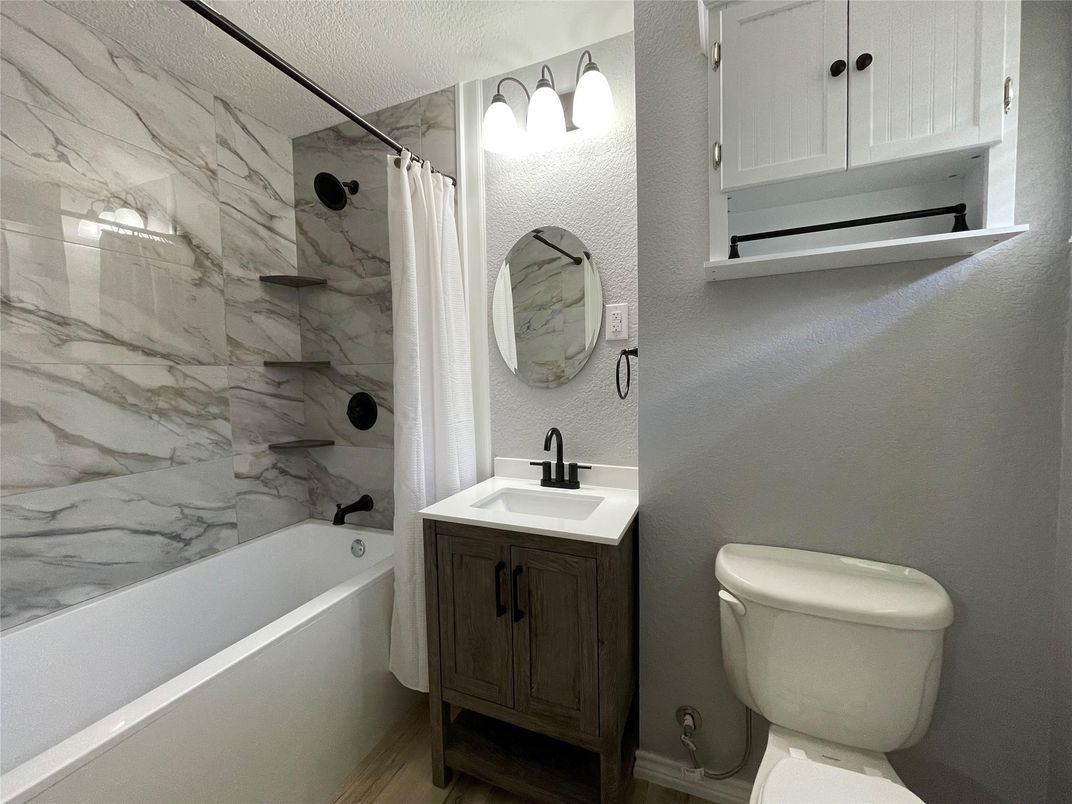 Bathroom, Interior, Marble Walls