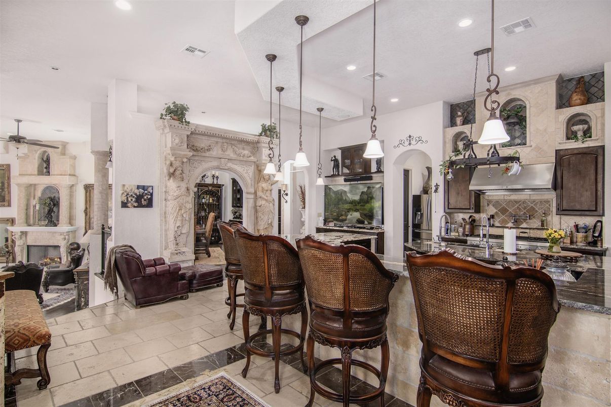Fireplace, Interior, Kitchen, Pendant Lights, Recessed Lighting