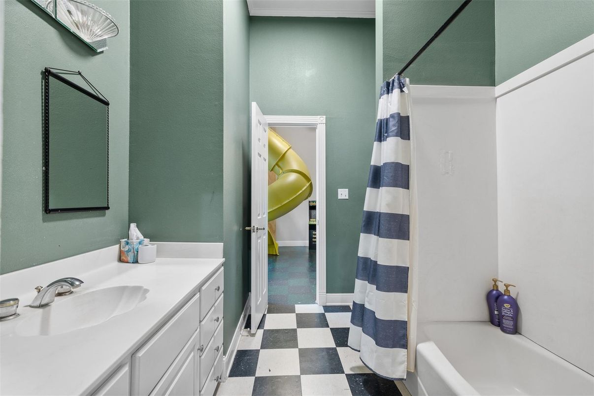 Bathroom, Interior