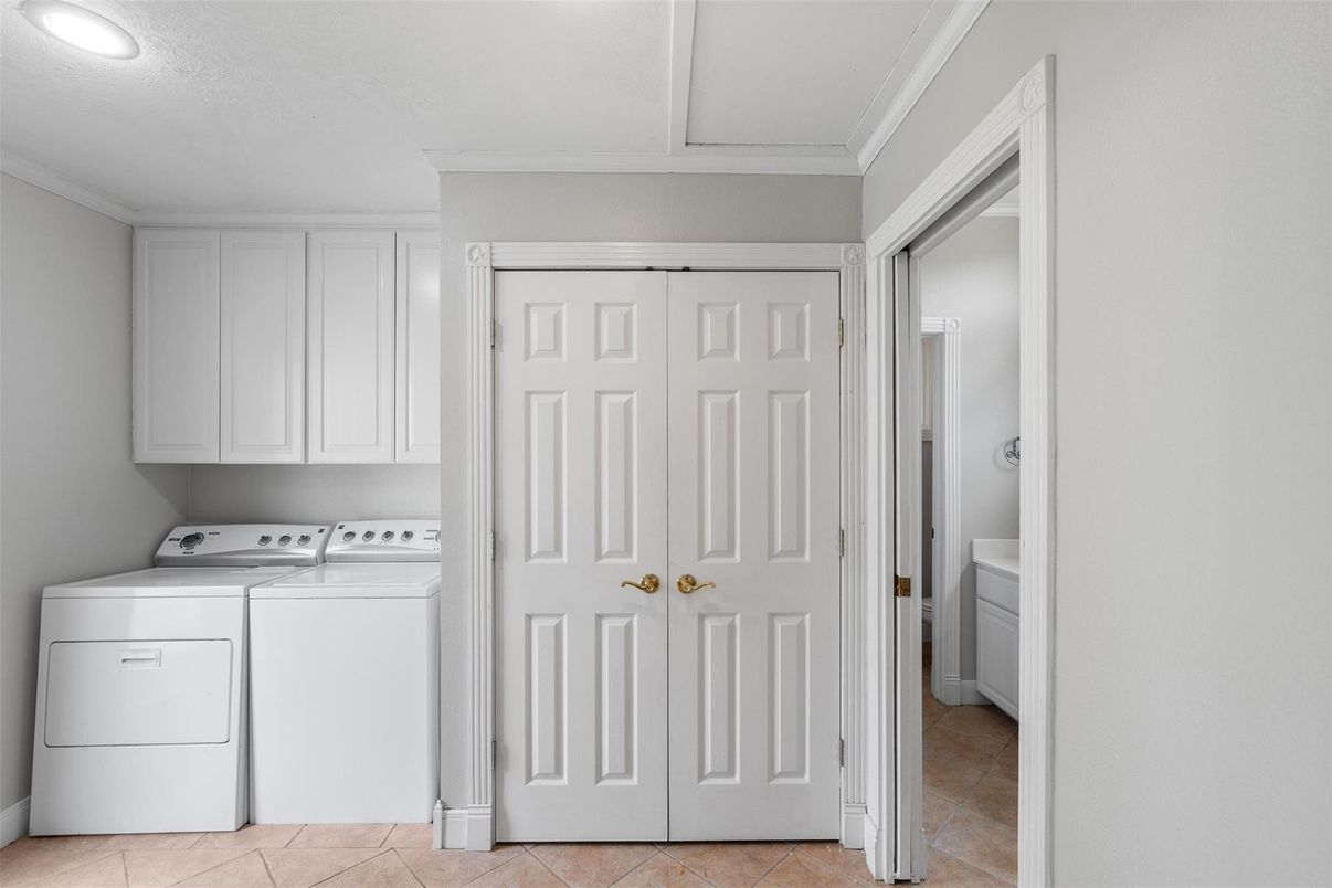 Interior, Recessed Lighting, Washer