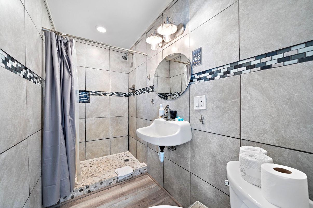 Bathroom, Interior, Recessed Lighting, Wood Texture Flooring