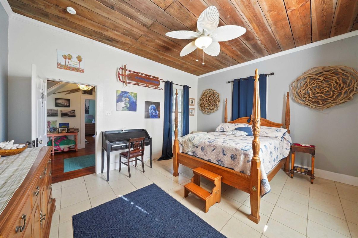 Bedroom, Interior, Wooden Ceilings