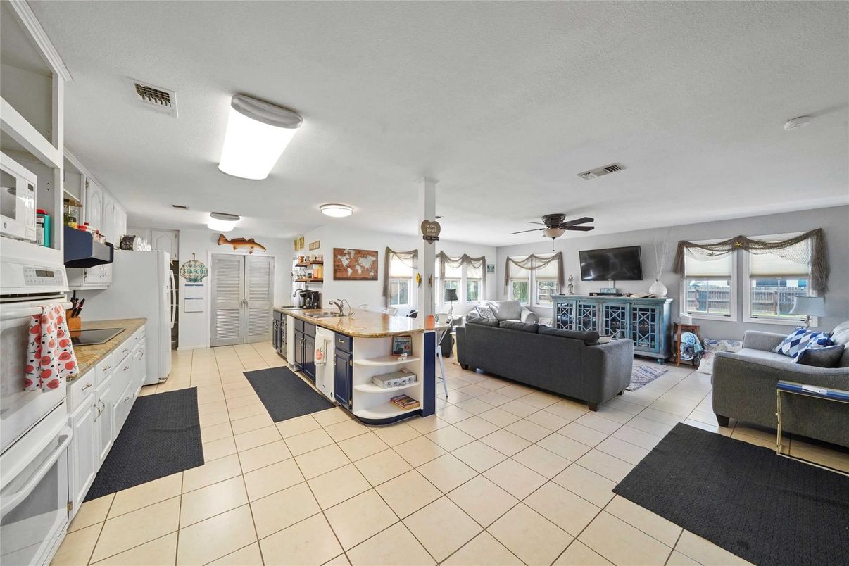 Interior, Kitchen, Living room