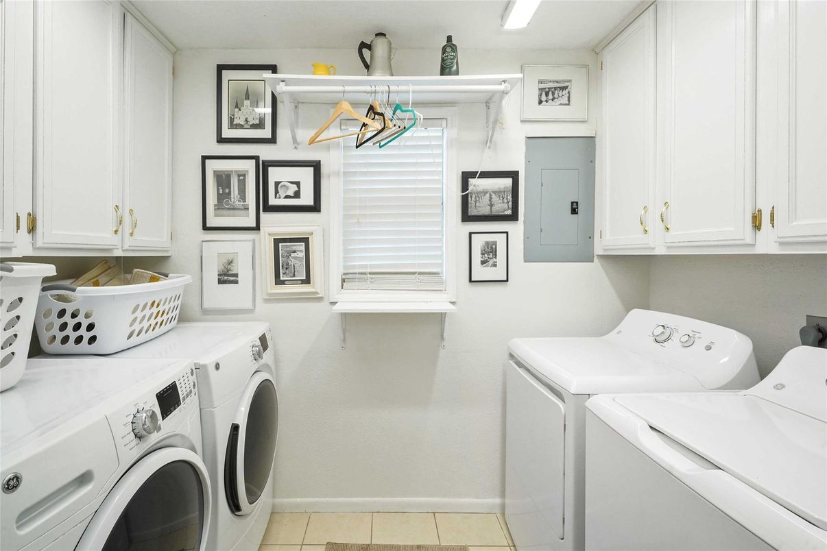 Interior, Washer