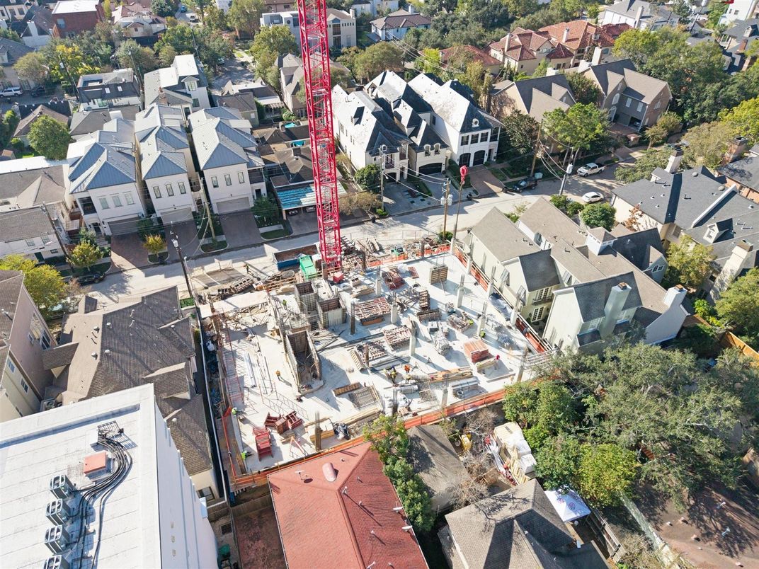 Exterior, Drone