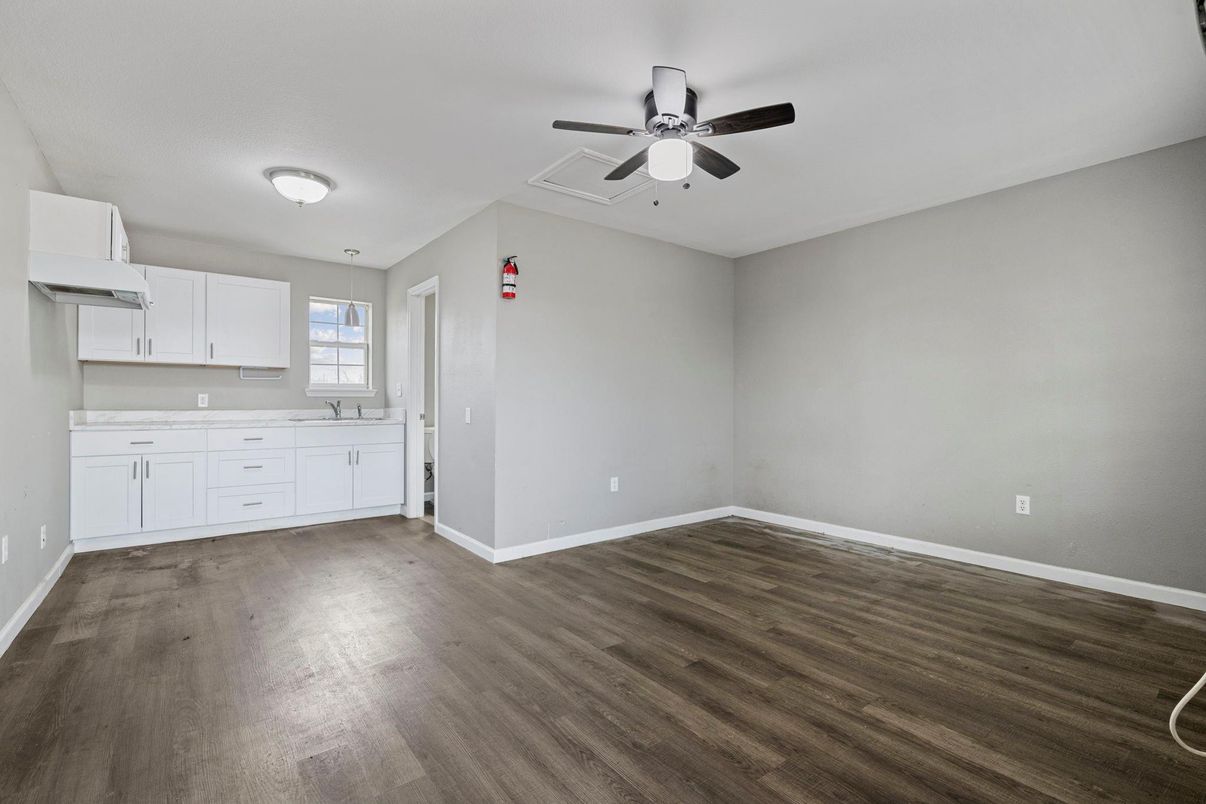 Empty room, Interior, Kitchen, Wood Texture Flooring