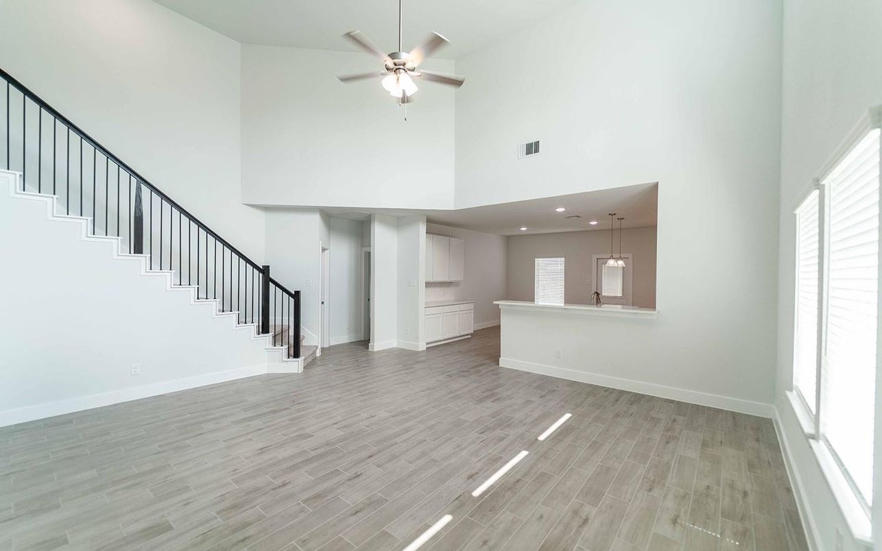 Interior, Pendant Lights, Recessed Lighting, Wood Texture Flooring