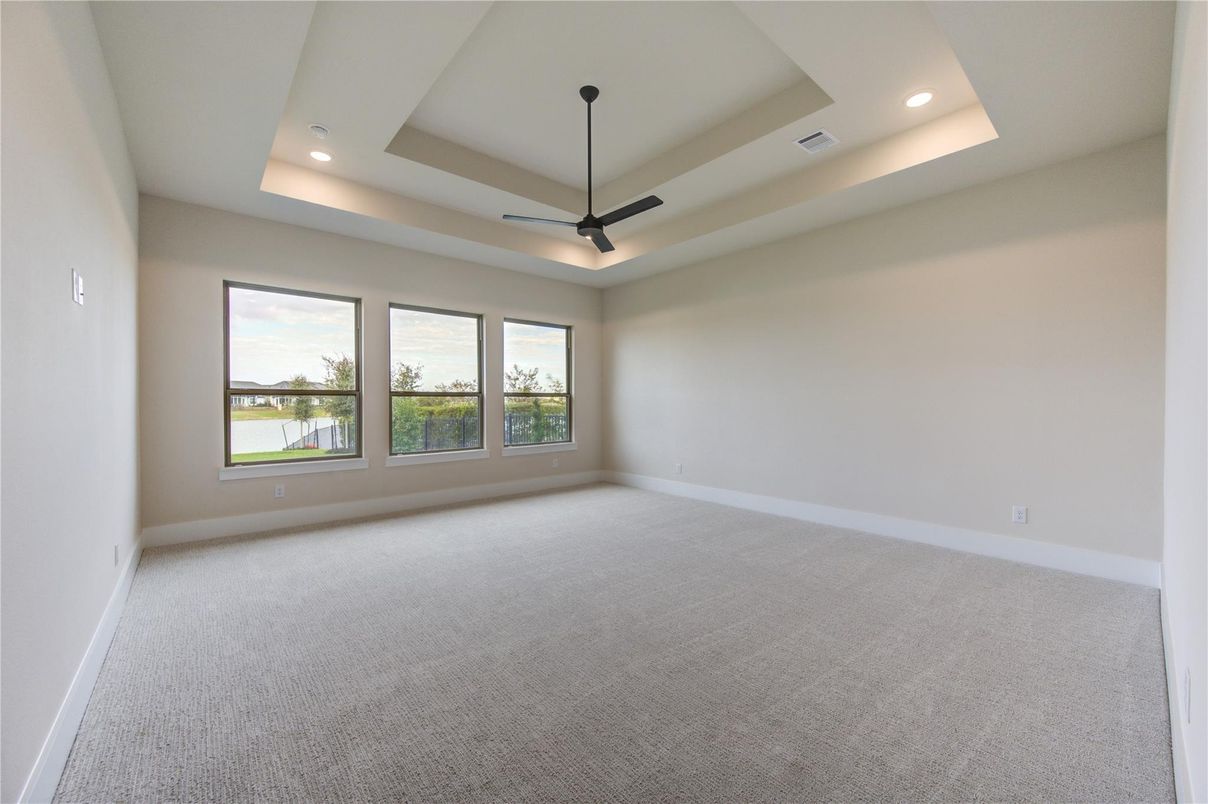 Empty room, Interior, Recessed Lighting