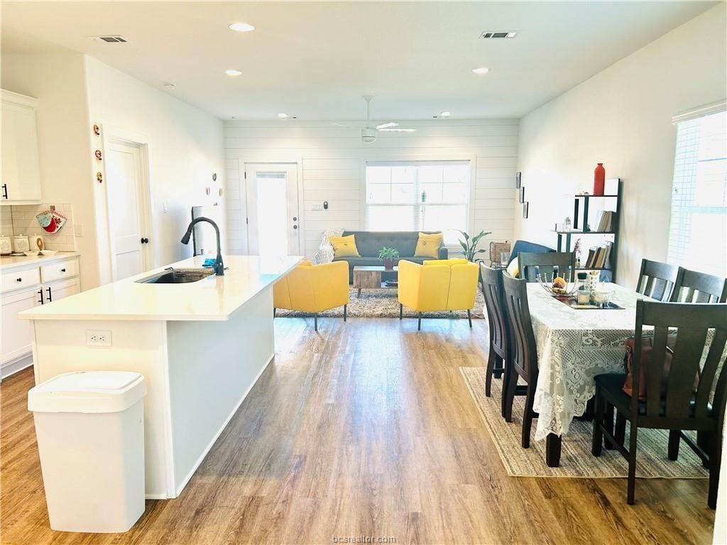 Dining room, Interior, Kitchen, Living room, Recessed Lighting, Wood Texture Flooring