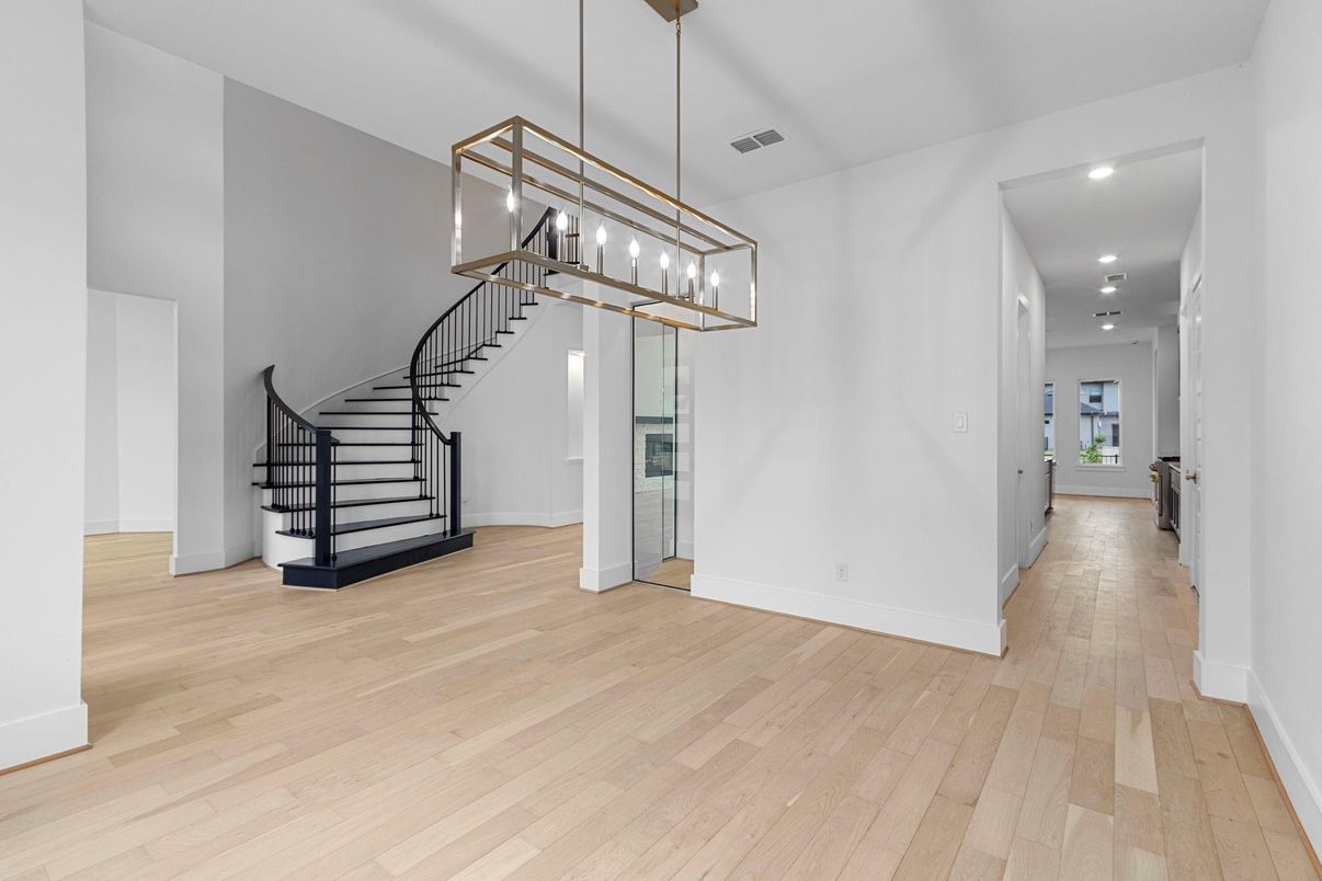 Interior, Pendant Lights, Recessed Lighting, Wood Texture Flooring