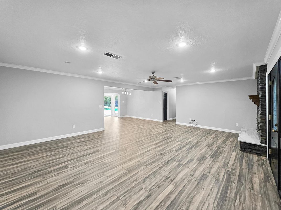 Empty room, Interior, Recessed Lighting, Wood Texture Flooring