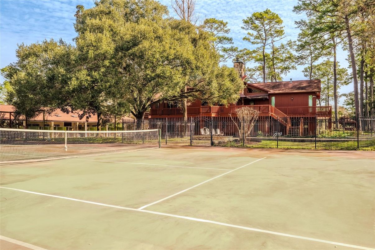 Exterior, Tennis Courts