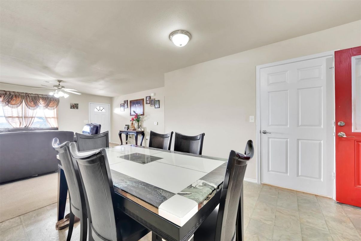 Dining room, Interior